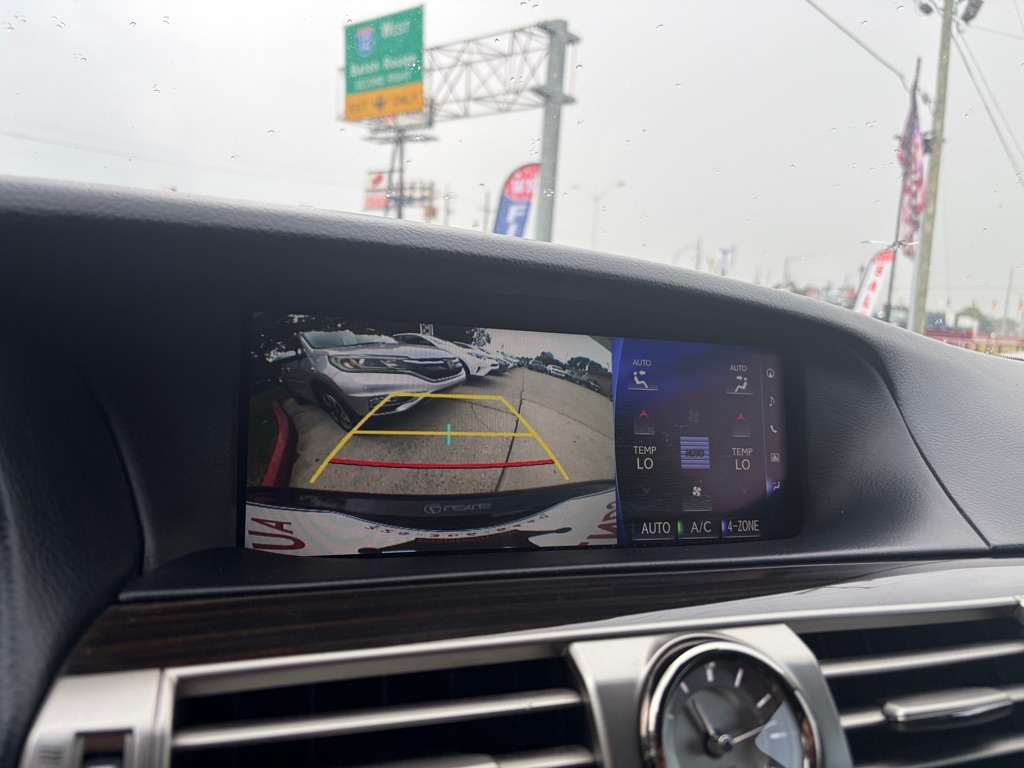 Photo 12 of this LEXUS LS