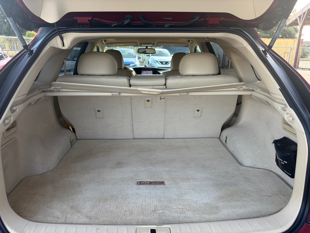 Photo 8 of this LEXUS RX