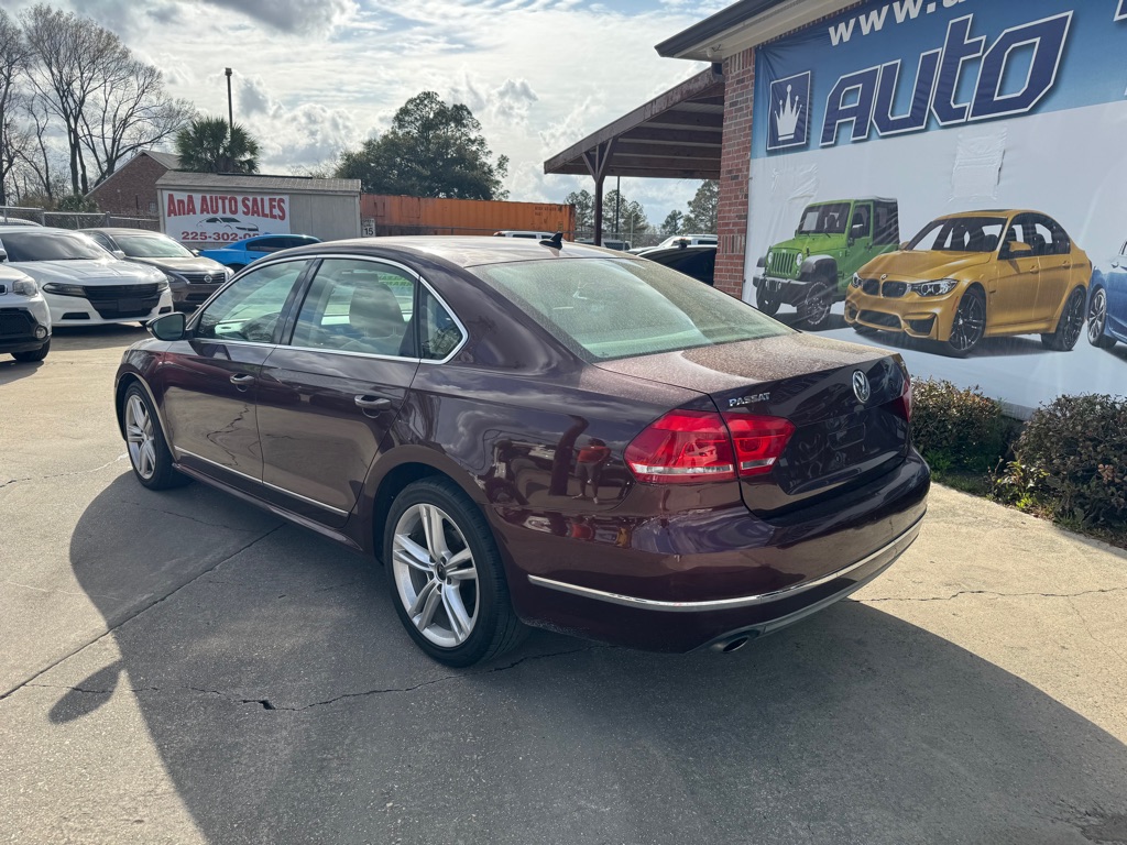 Photo 5 of this VOLKSWAGEN PASSAT