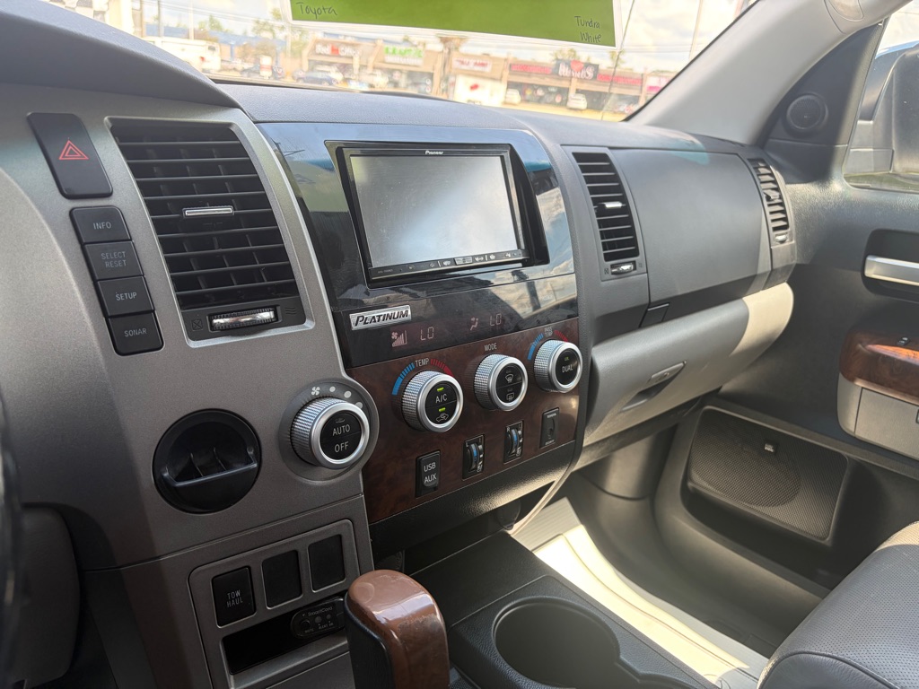 Photo 8 of this TOYOTA TUNDRA