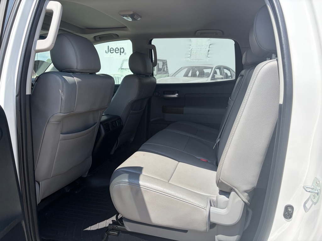Photo 6 of this TOYOTA TUNDRA