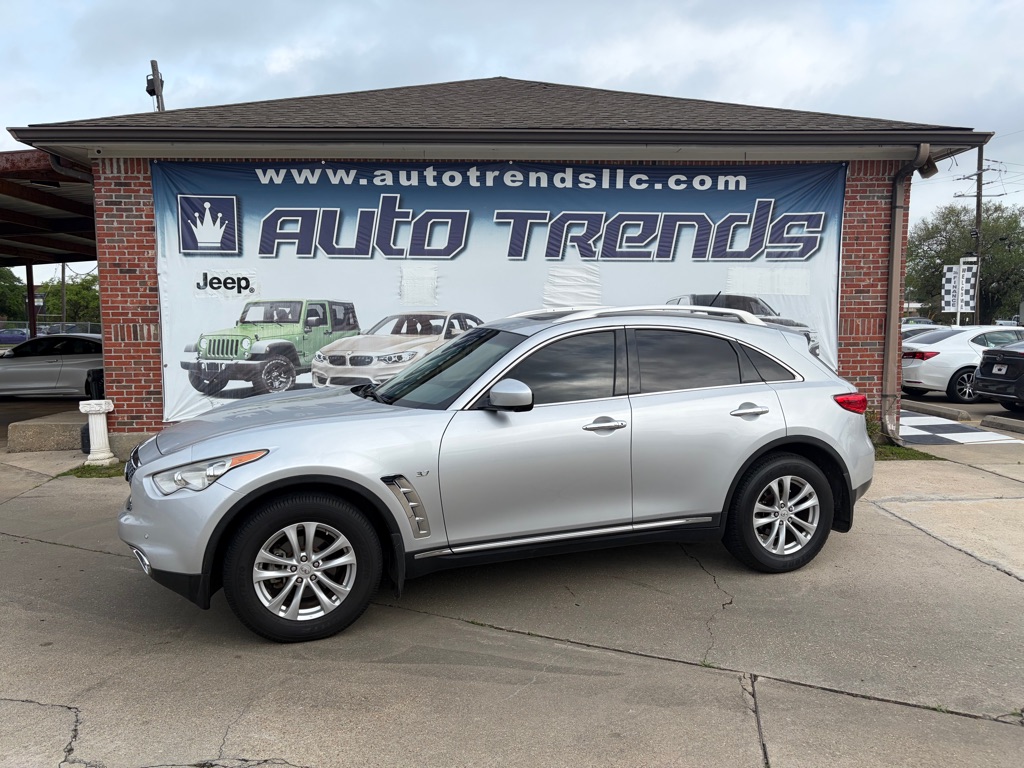 2017 INFINITI QX70