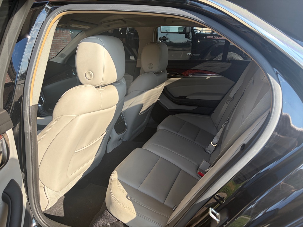 Photo 10 of this CADILLAC CTS