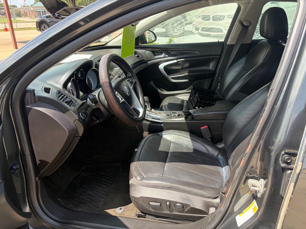 Photo 7 of this BUICK REGAL