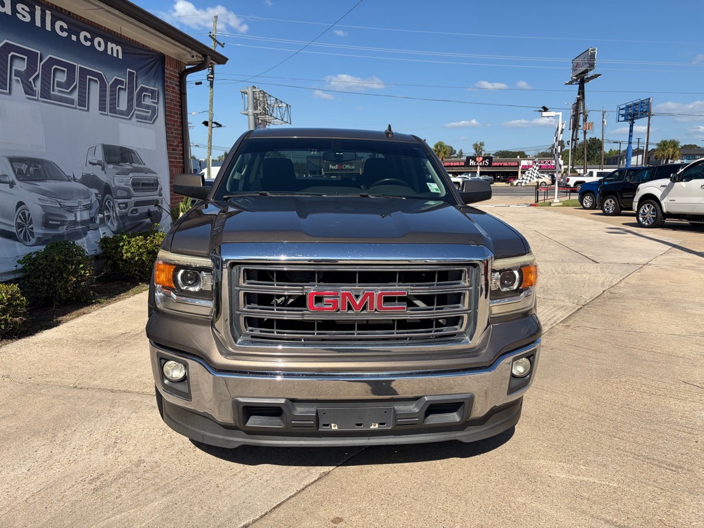 Photo 2 of this GMC SIERRA