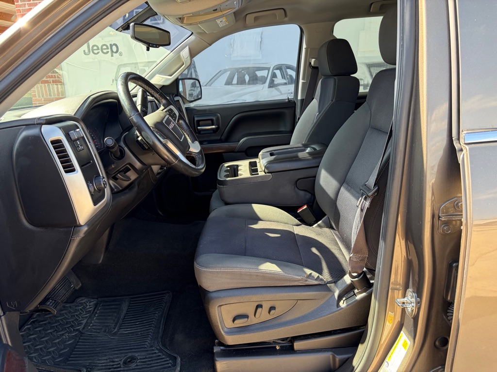 Photo 8 of this GMC SIERRA