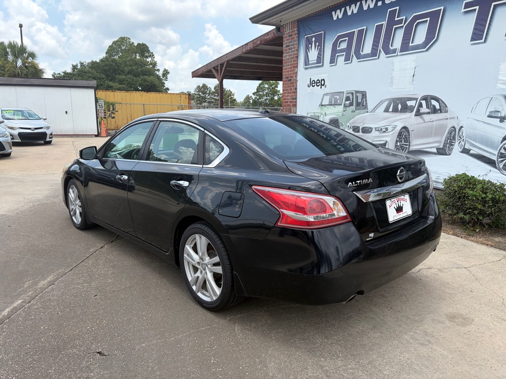 Photo 5 of this NISSAN ALTIMA