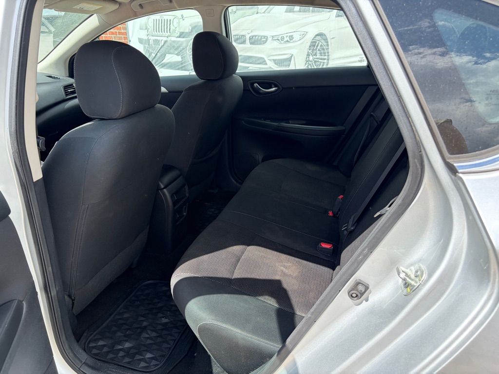Photo 7 of this NISSAN SENTRA