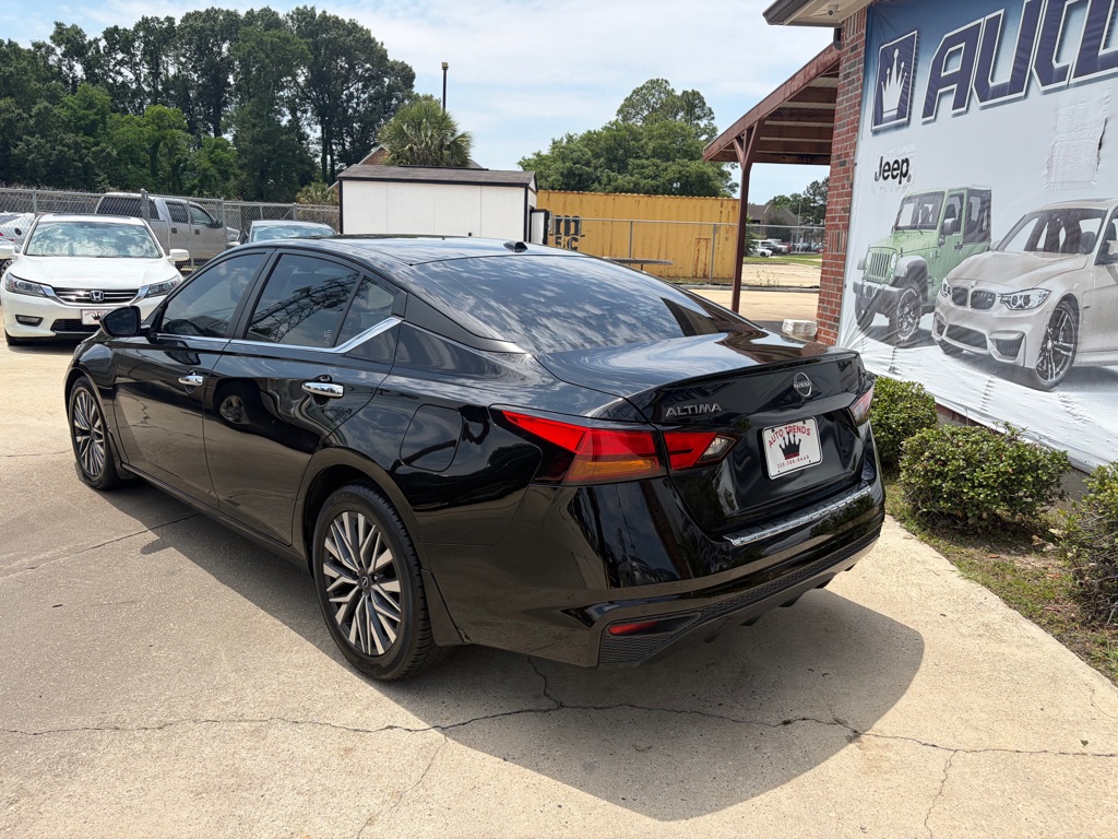 Photo 5 of this NISSAN ALTIMA