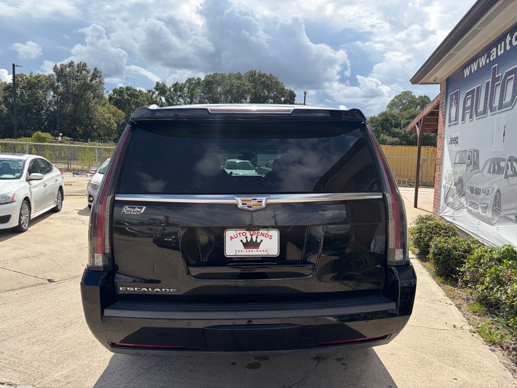Photo 4 of this CADILLAC ESCALADE