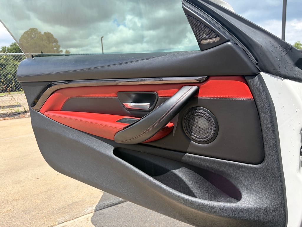 Photo 15 of this BMW M4