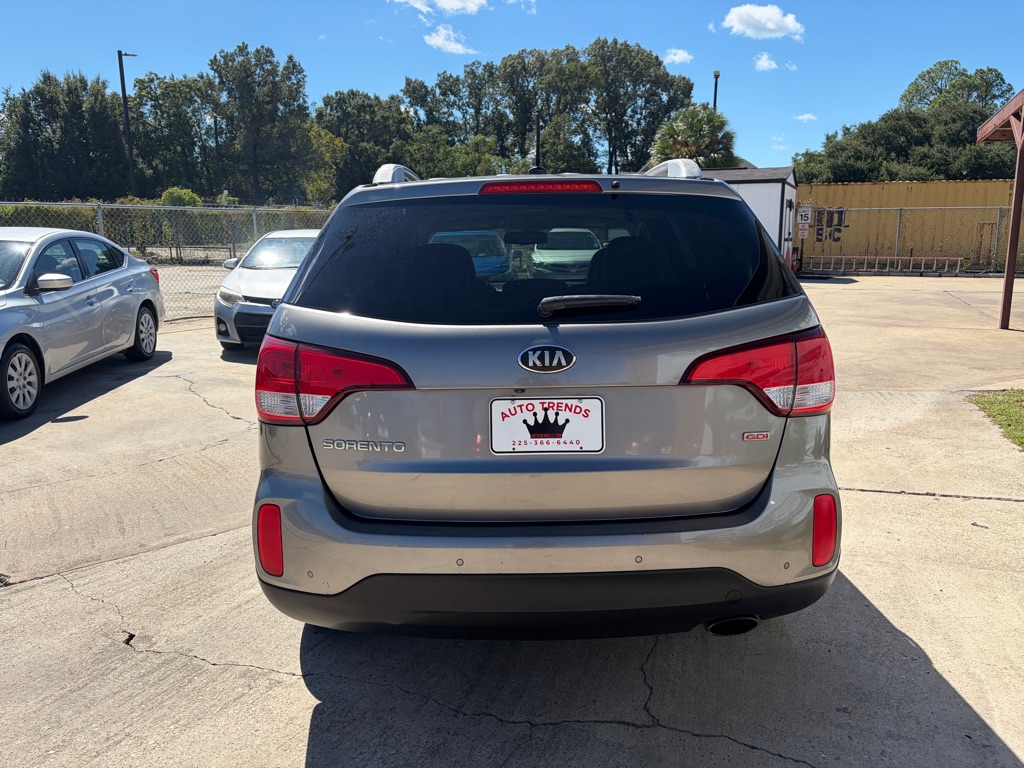 Photo 4 of this KIA SORENTO