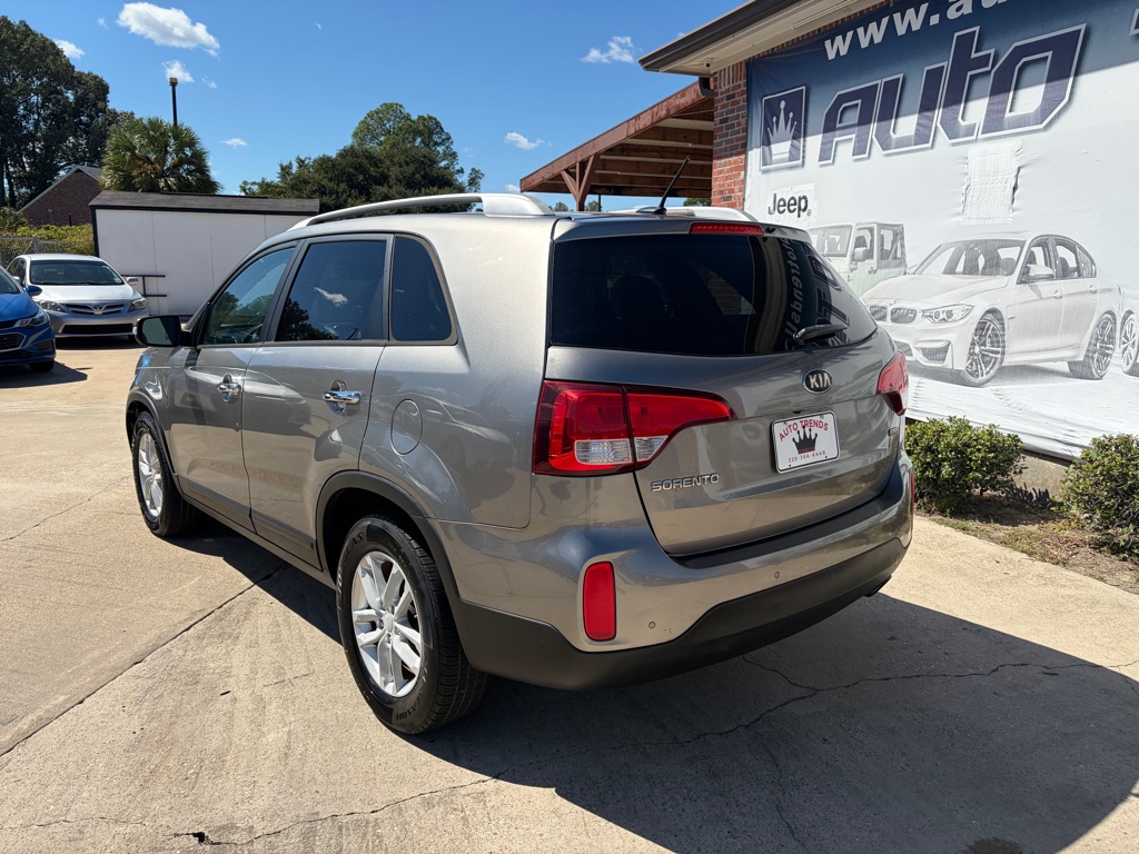 Photo 5 of this KIA SORENTO