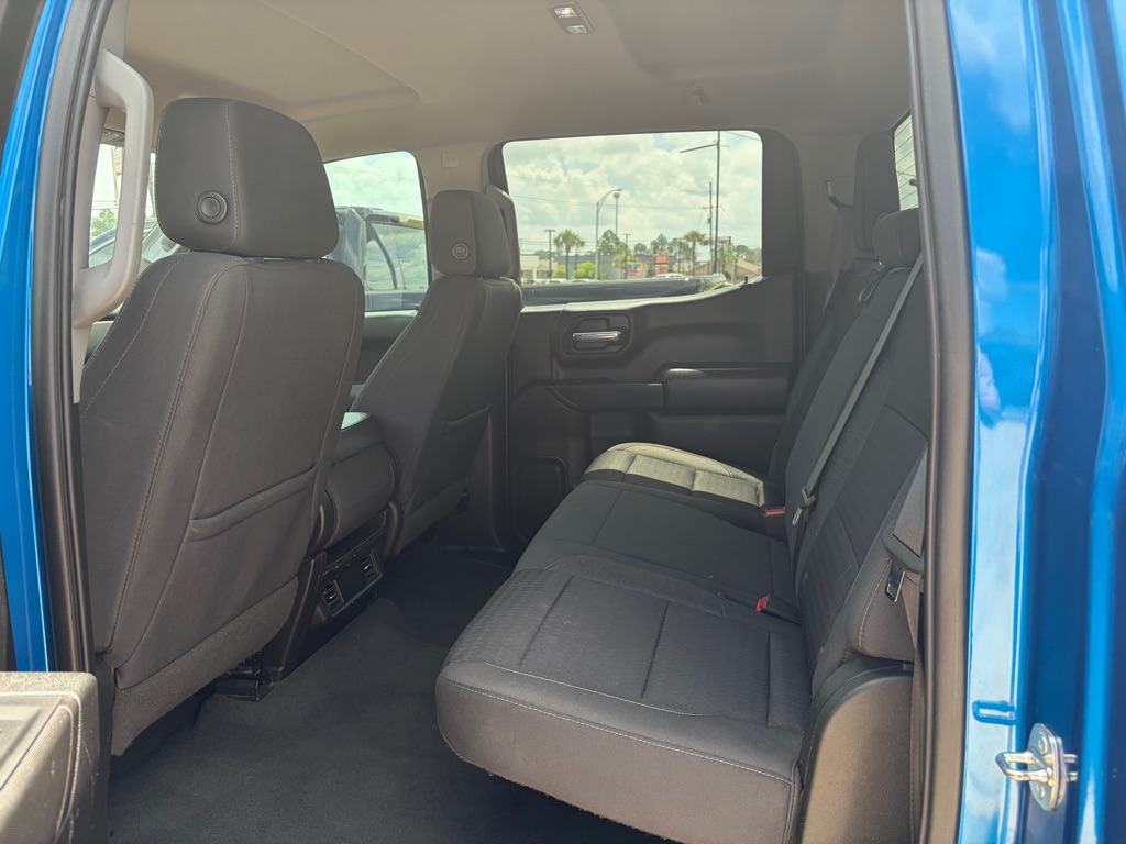 Photo 8 of this CHEVROLET SILVERADO 1500