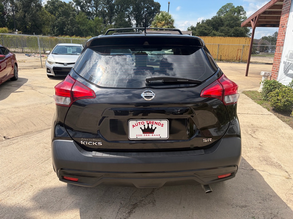 Photo 4 of this NISSAN KICKS