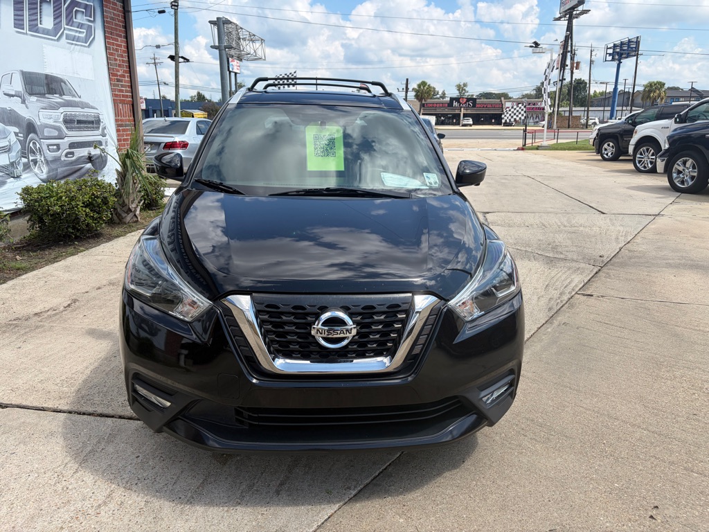 Photo 2 of this NISSAN KICKS