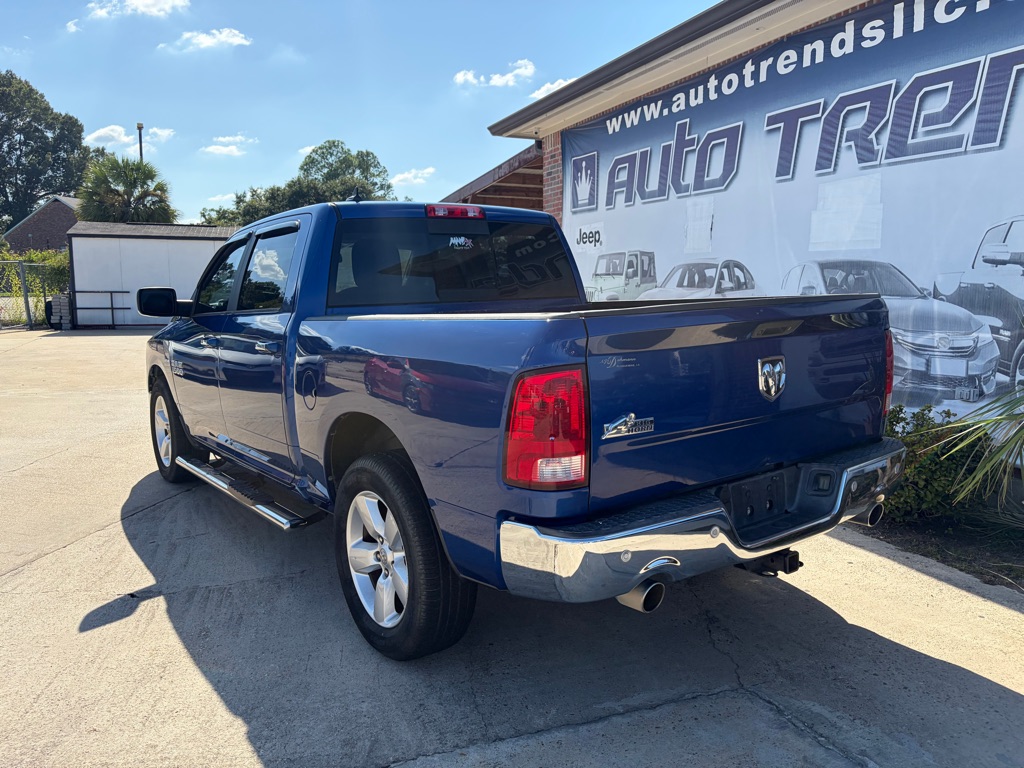 Photo 4 of this RAM 1500