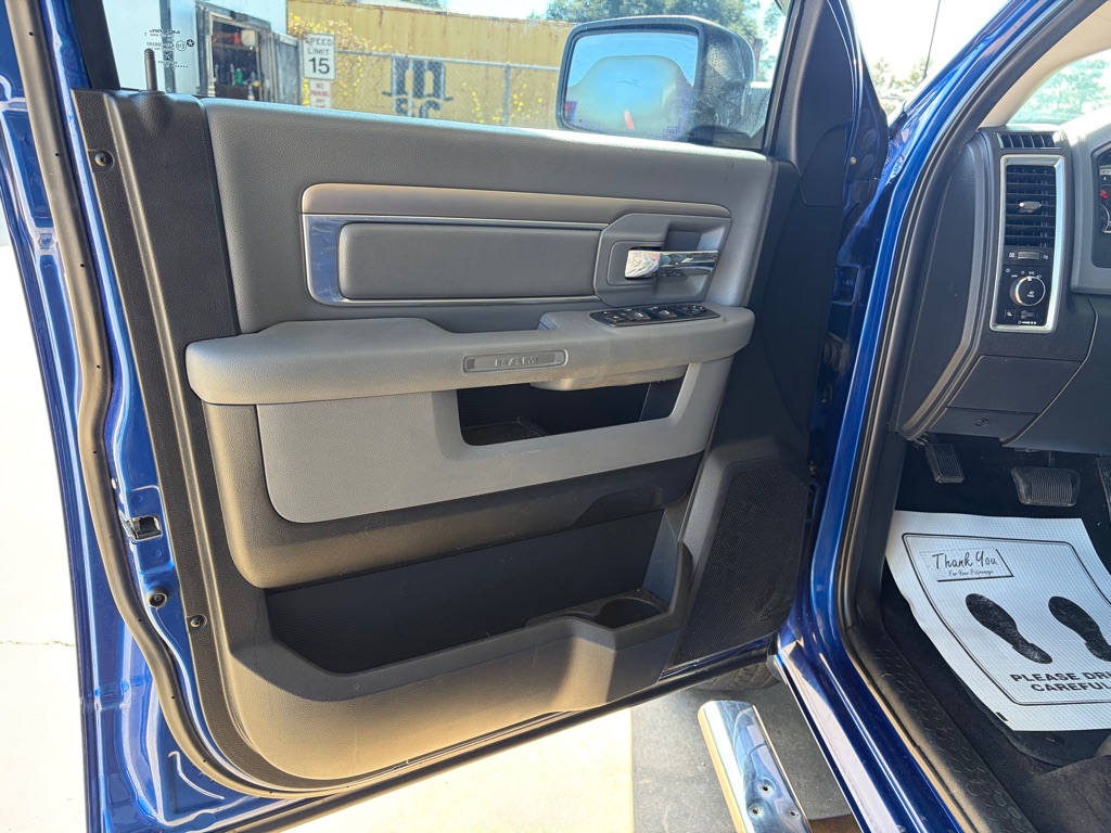 Photo 9 of this RAM 1500