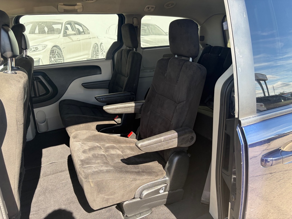 Photo 7 of this DODGE GRAND CARAVAN