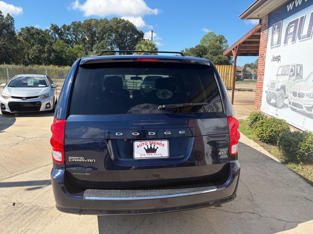 Photo 5 of this DODGE GRAND CARAVAN
