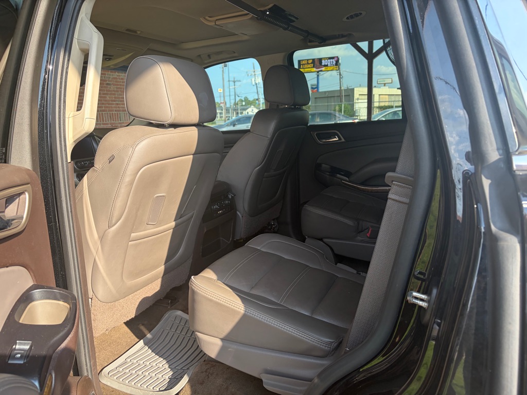 Photo 14 of this GMC YUKON