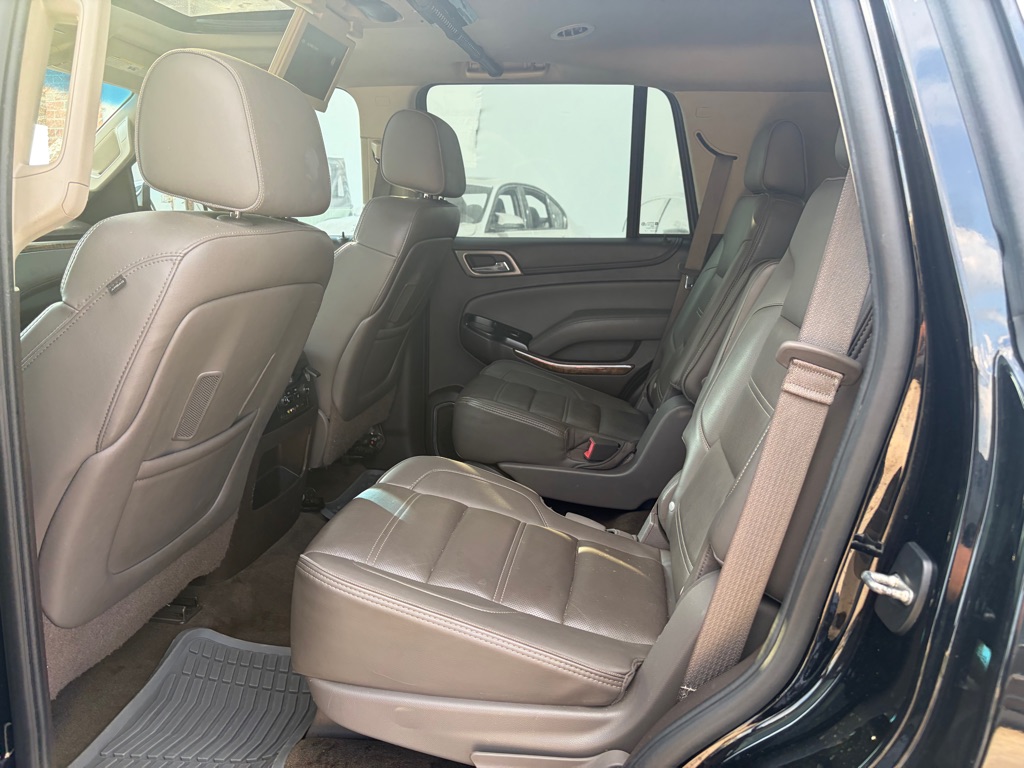 Photo 6 of this GMC YUKON