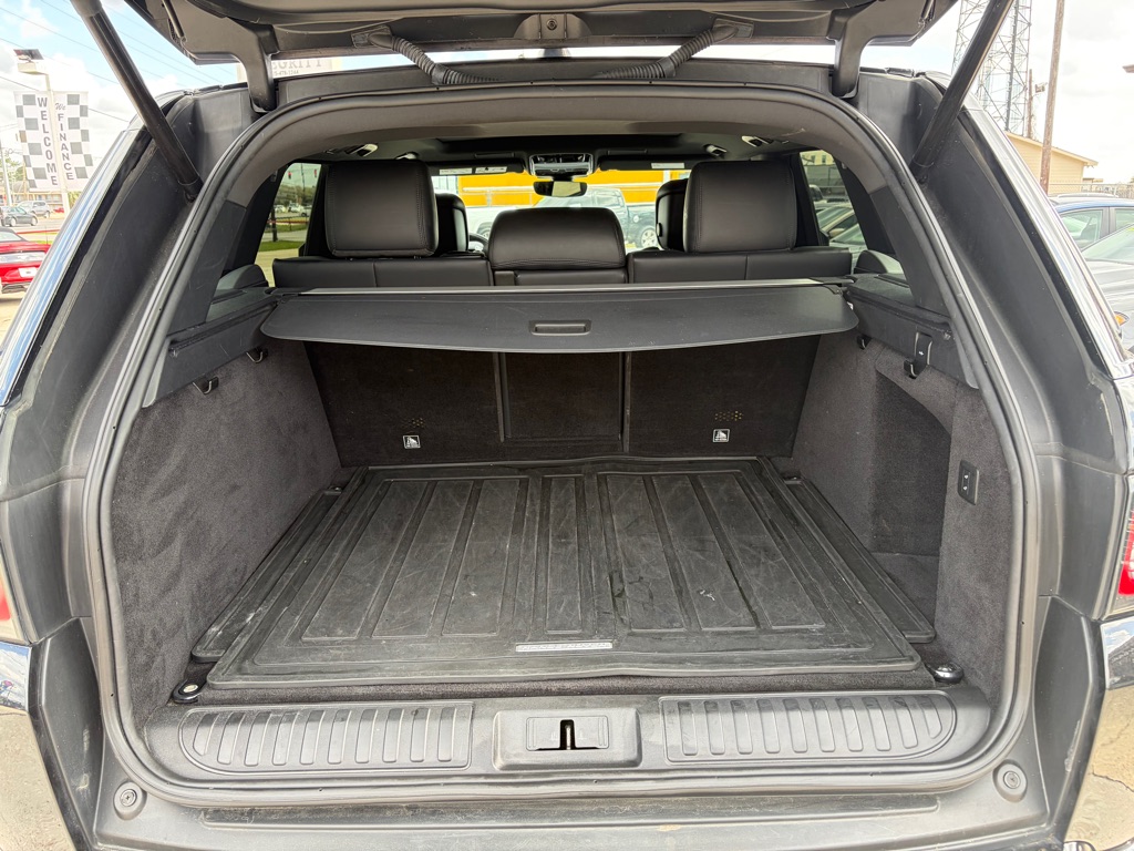 Photo 17 of this LAND ROVER RANGE ROVER SPO