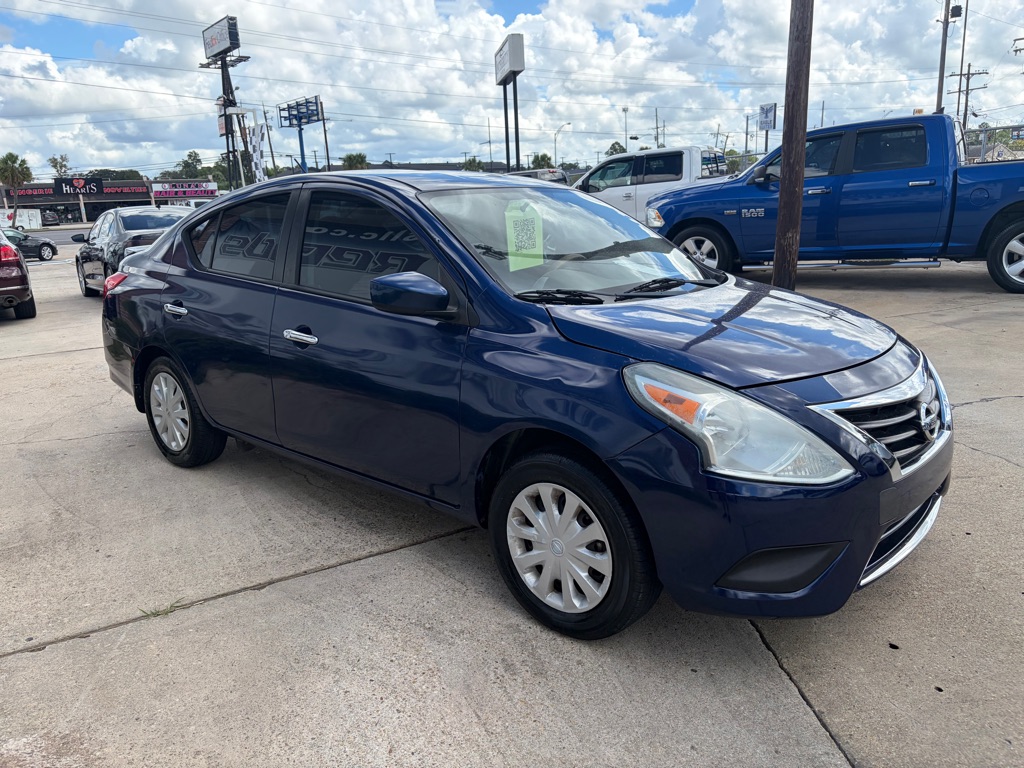 Photo 3 of this NISSAN VERSA