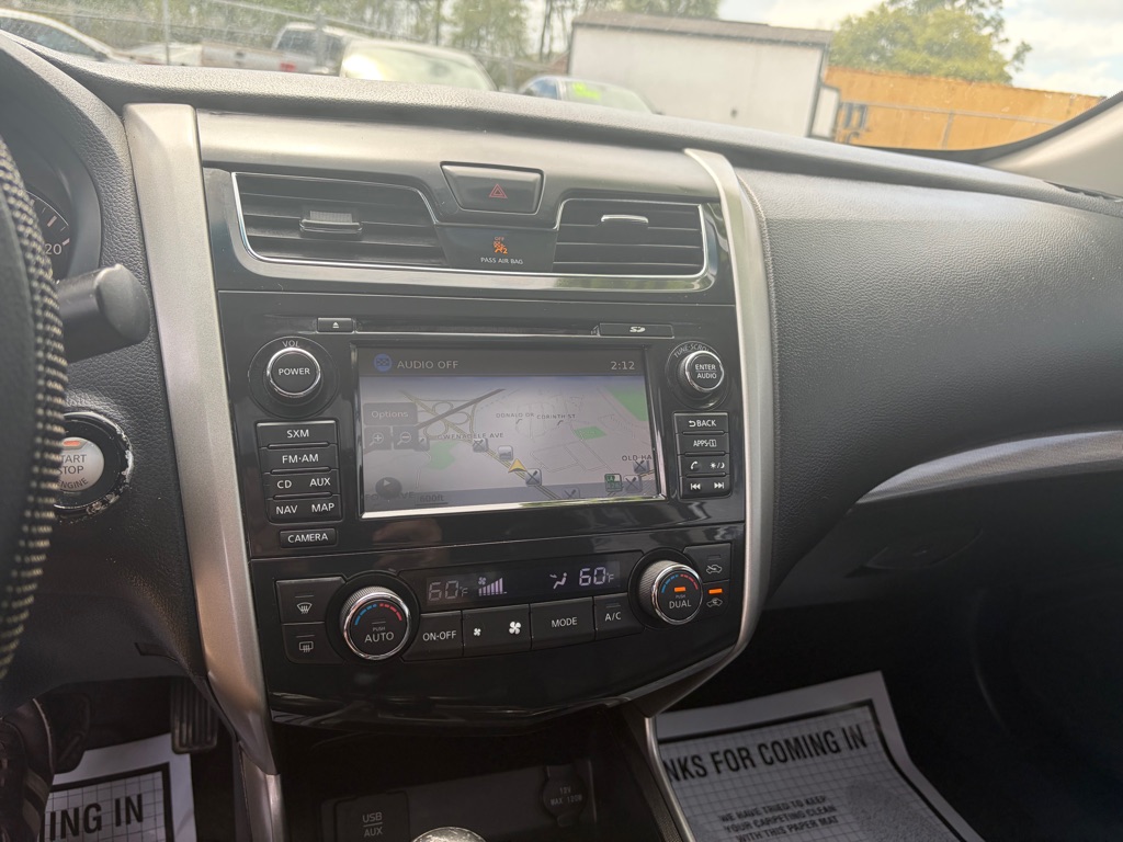Photo 8 of this NISSAN ALTIMA