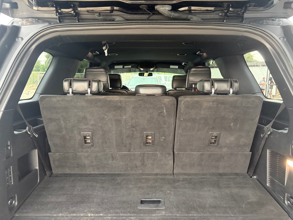 Photo 11 of this FORD EXPEDITION