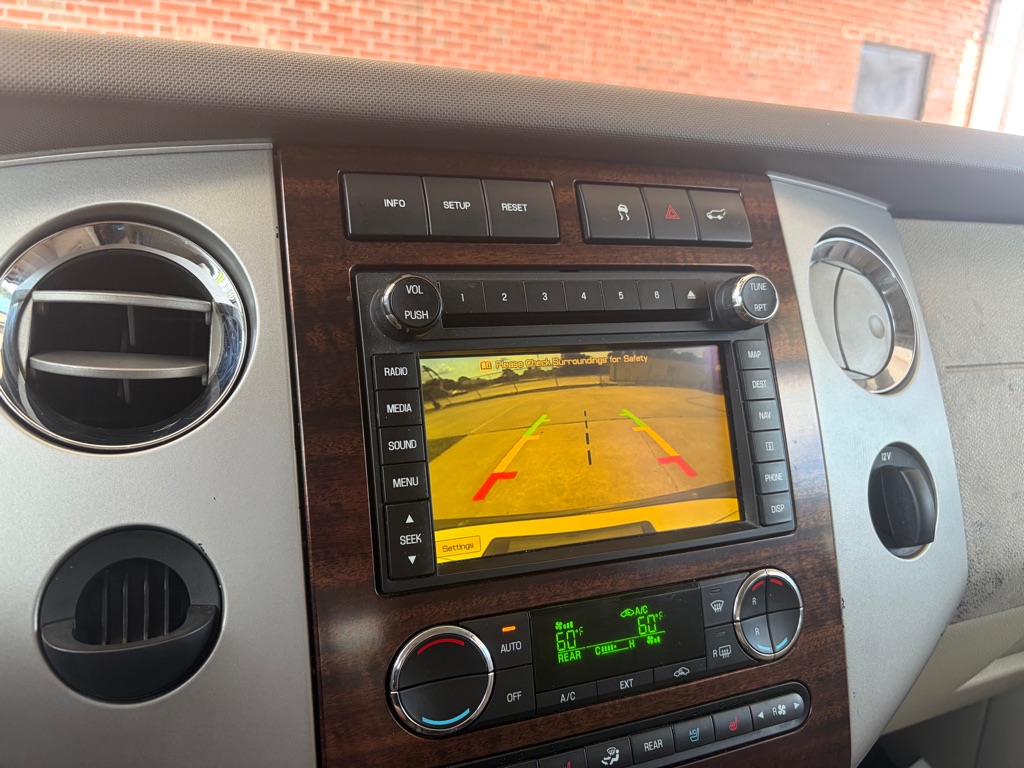 Photo 13 of this FORD EXPEDITION