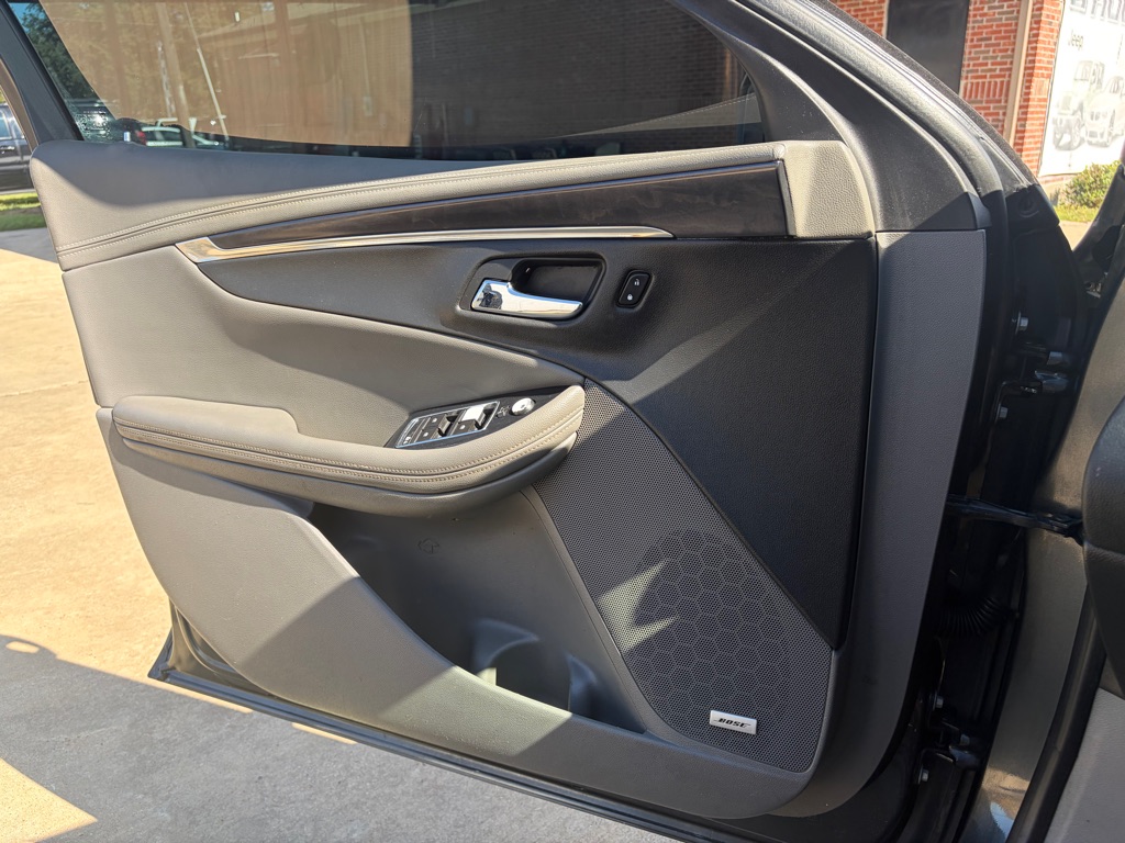 Photo 13 of this CHEVROLET IMPALA