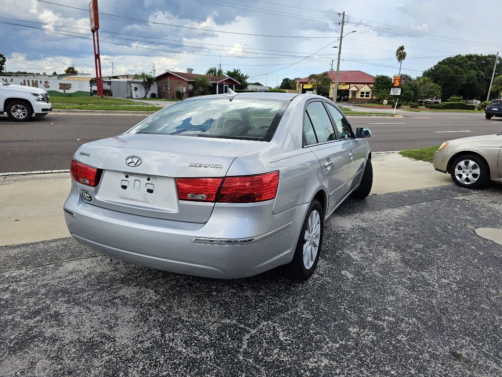 Photo 3 of this HYUNDAI SONATA
