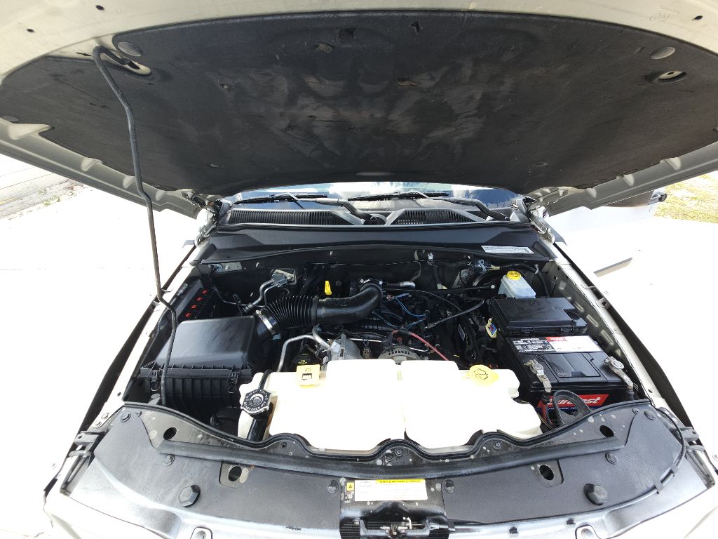 Photo 10 of this JEEP LIBERTY