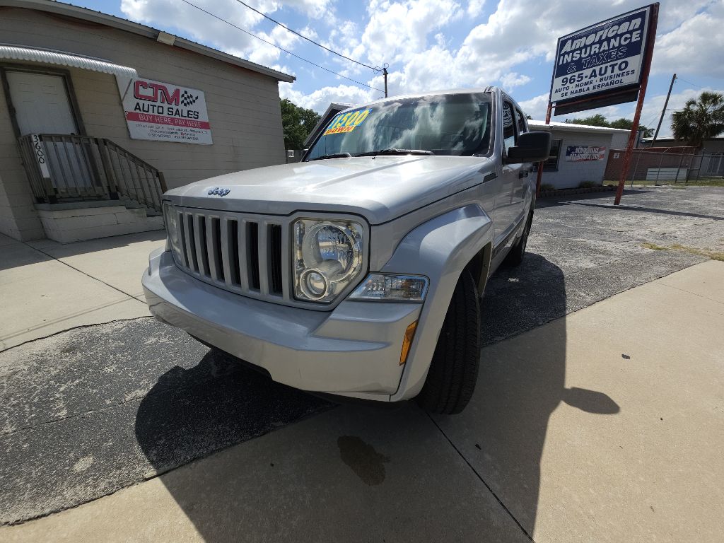 Photo 6 of this JEEP LIBERTY