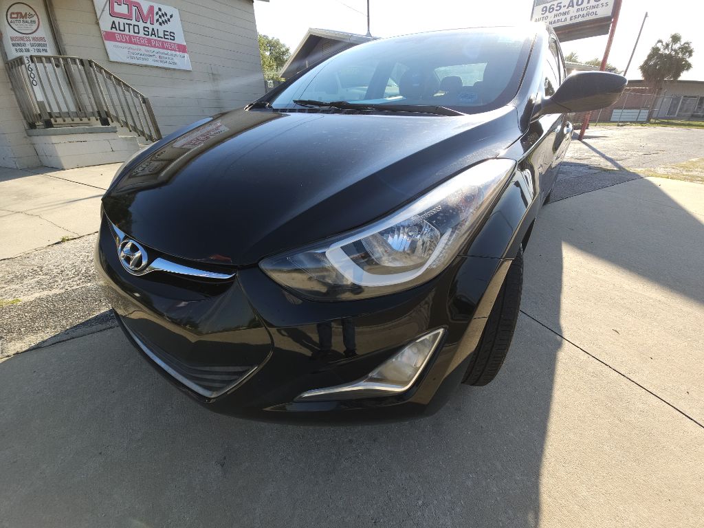 Photo 6 of this HYUNDAI ELANTRA