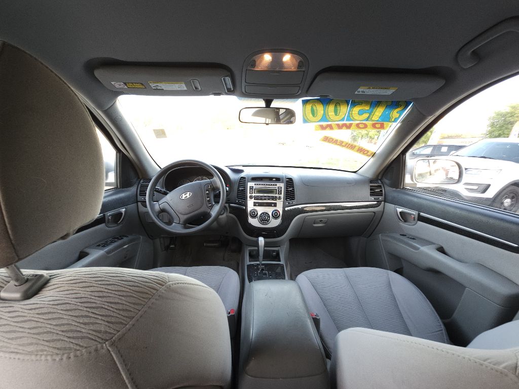 Photo 9 of this HYUNDAI SANTA FE
