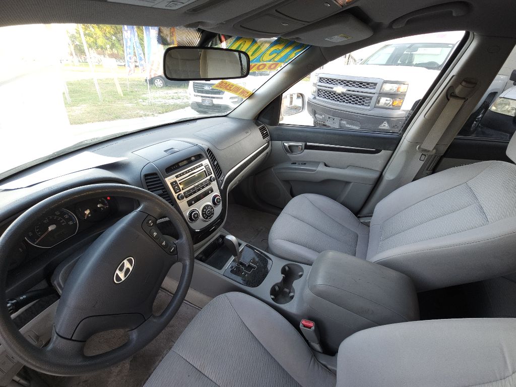 Photo 7 of this HYUNDAI SANTA FE