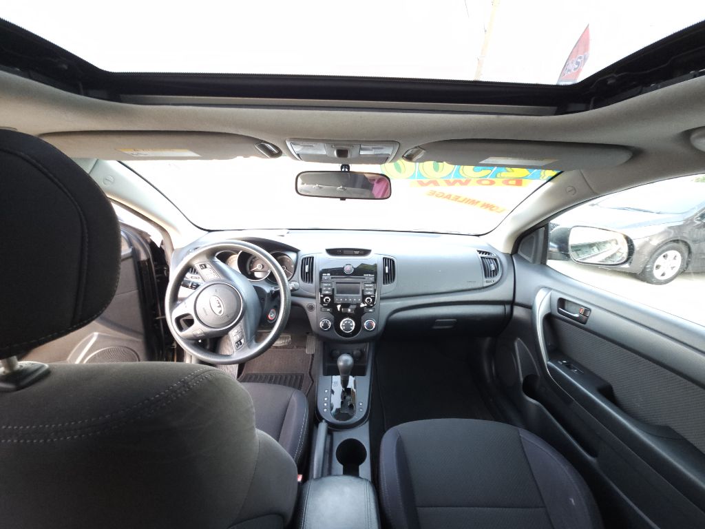 Photo 9 of this KIA FORTE