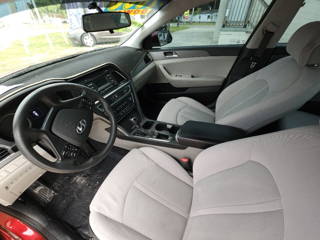 Photo 7 of this HYUNDAI SONATA