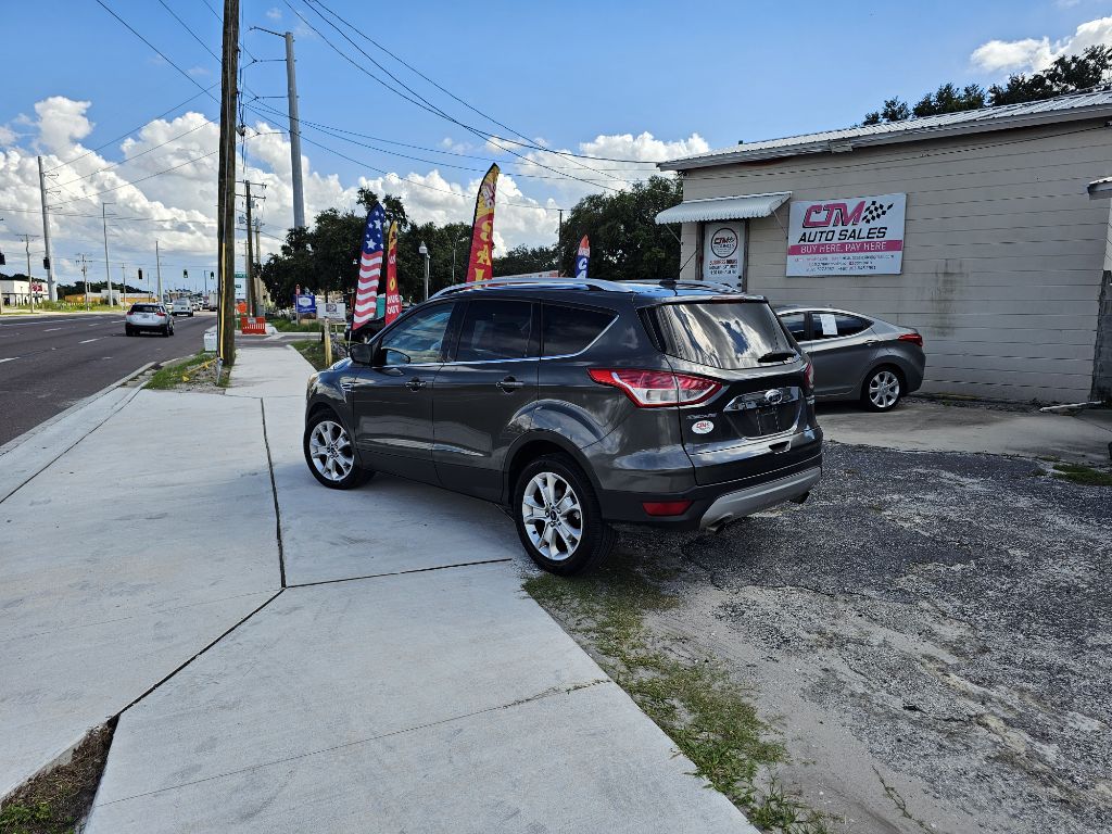 Photo 4 of this FORD ESCAPE