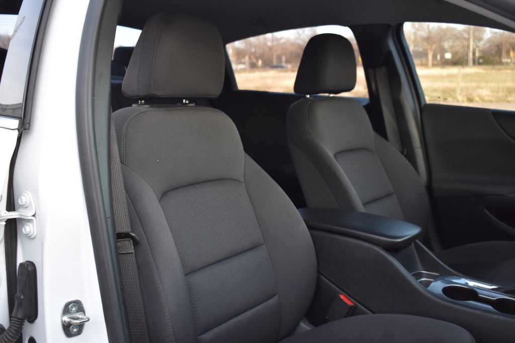 CHEVROLET MALIBU 2020 CHEVROLET MALIBU 1G1ZB5ST3LF126854