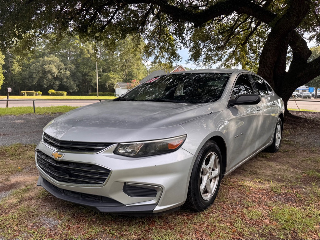 Photo 2 of this CHEVROLET MALIBU