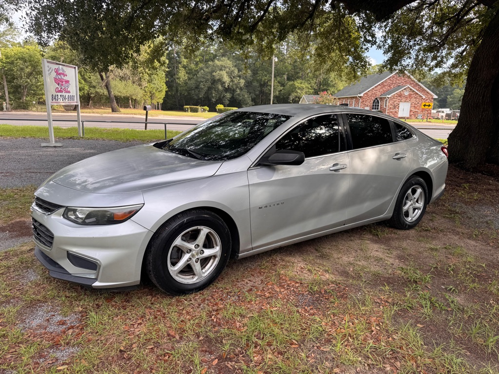 Photo 5 of this CHEVROLET MALIBU