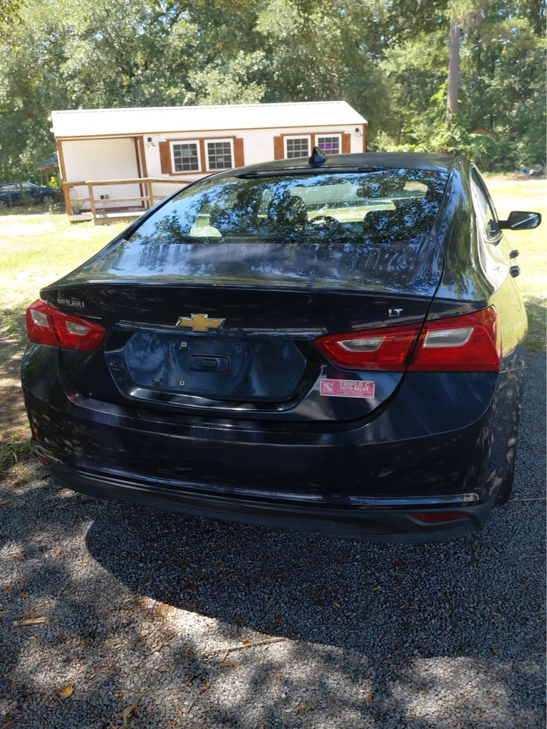 Photo 4 of this CHEVROLET MALIBU