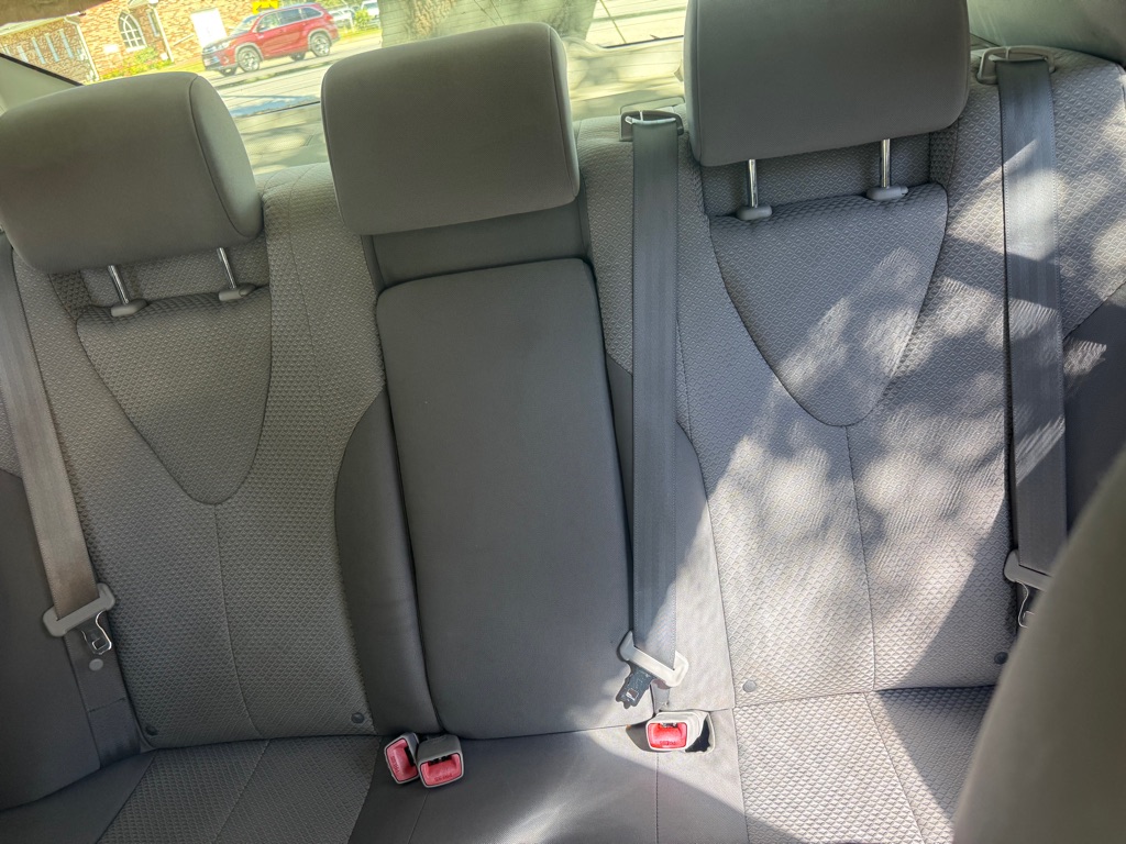 Photo 8 of this TOYOTA CAMRY