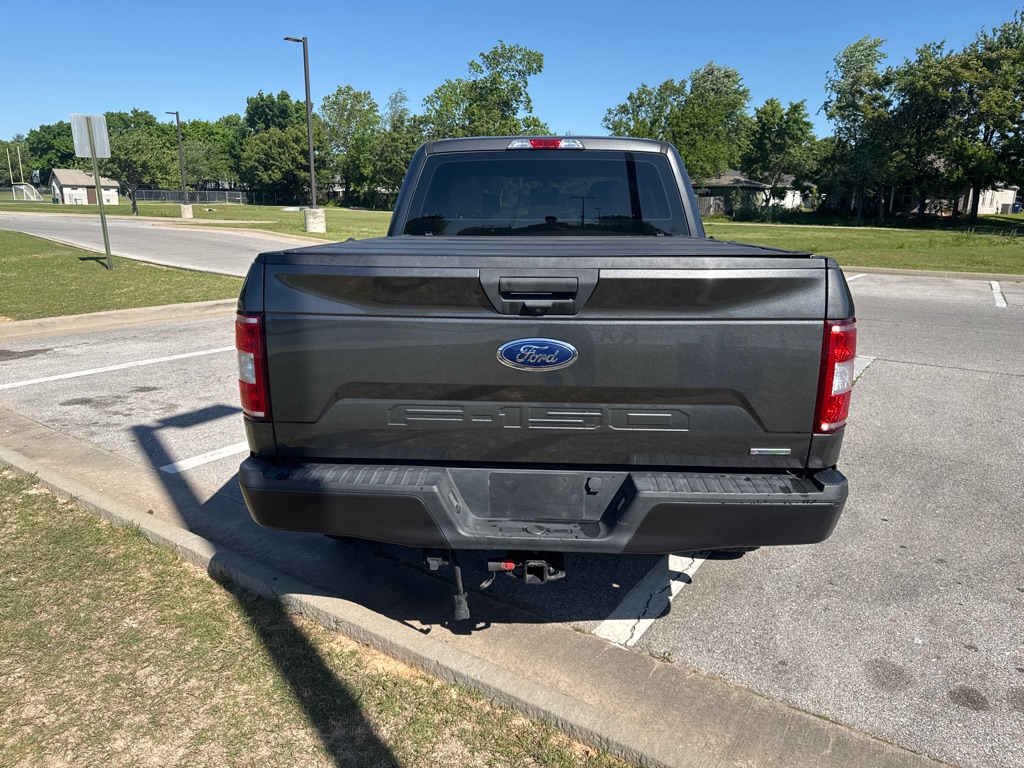 Photo 6 of this FORD F150