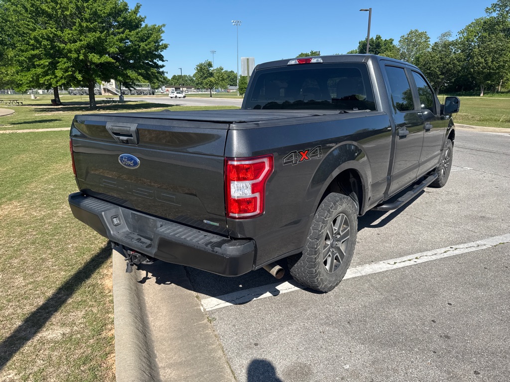 Photo 5 of this FORD F150