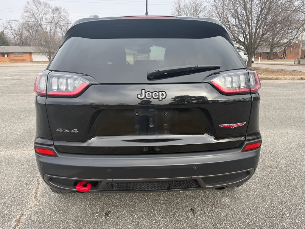 Photo 6 of this JEEP CHEROKEE