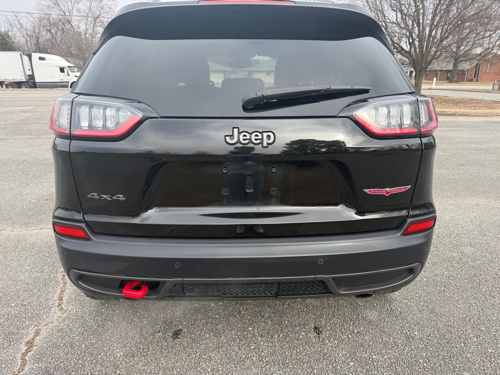 Photo 7 of this JEEP CHEROKEE